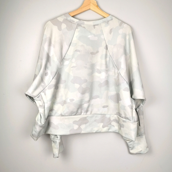NWT Nike DriFit Long Sleeve Camo Loose Fit XL - Picture 4 of 8